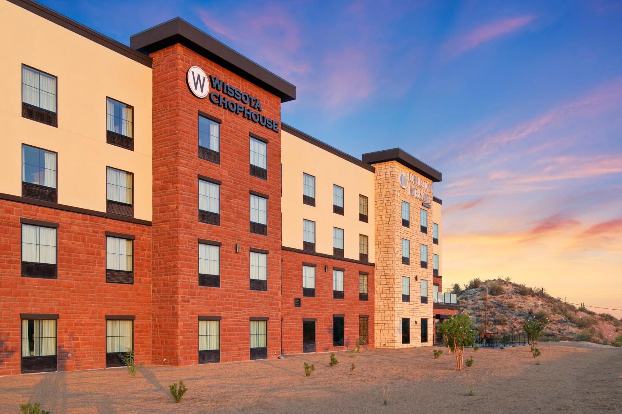 Cobblestone Hotel & Suites - Wickenburg Exterior foto